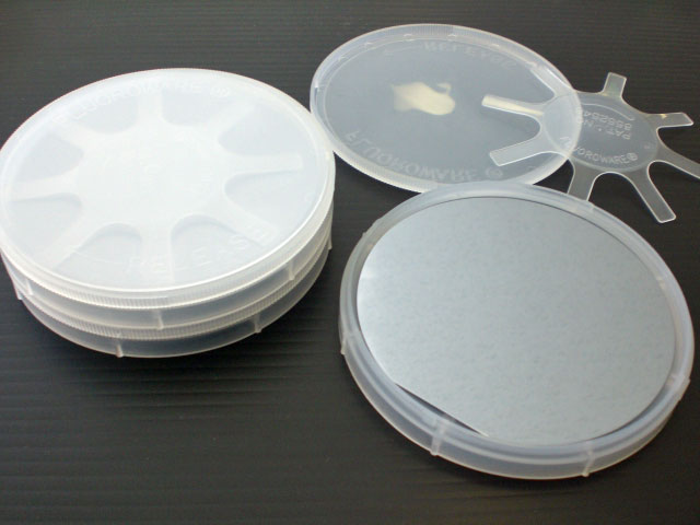 シリコンウェファ - ウェーハ輸送ボックス - ウェーハ付き・良好な状態 高パフォーマンス6インチのウェーハボックスソリューションで効率を